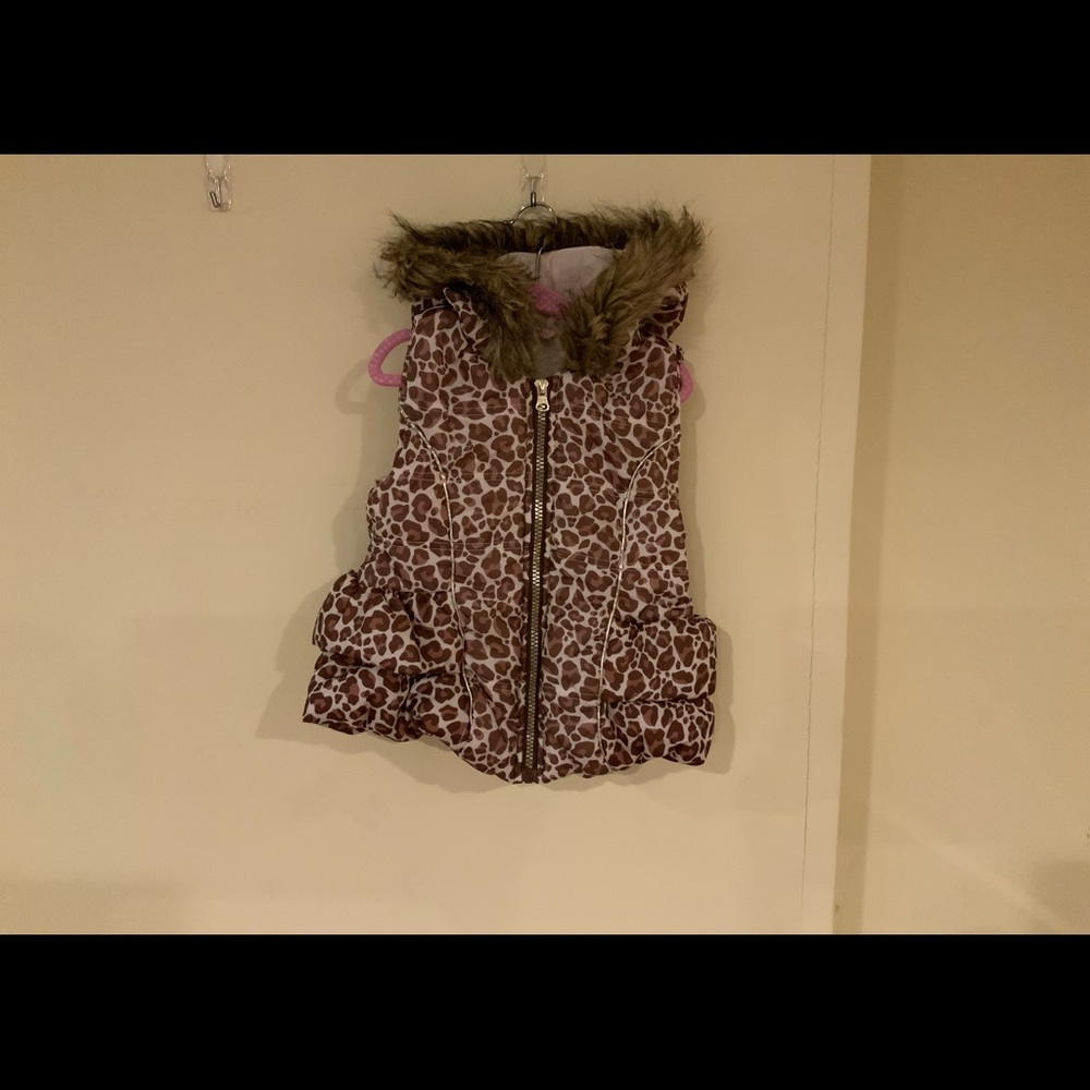 Kids cheetah print vest